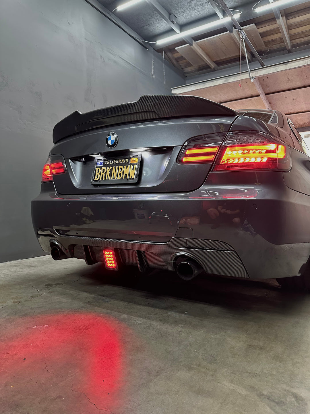 E92 LED BRAKE LIGHT M-TECH BUMPER DIFFUSER